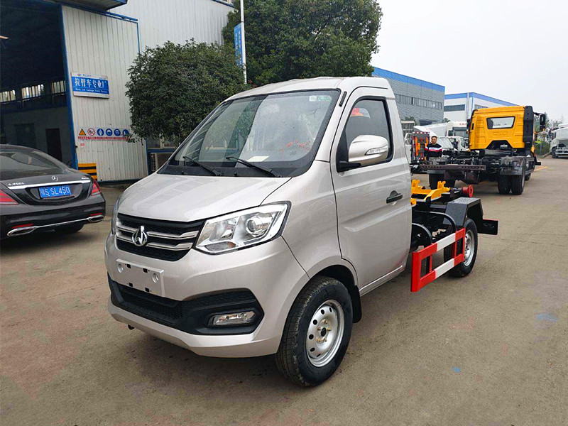 國六長(zhǎng)安3方鉤臂車